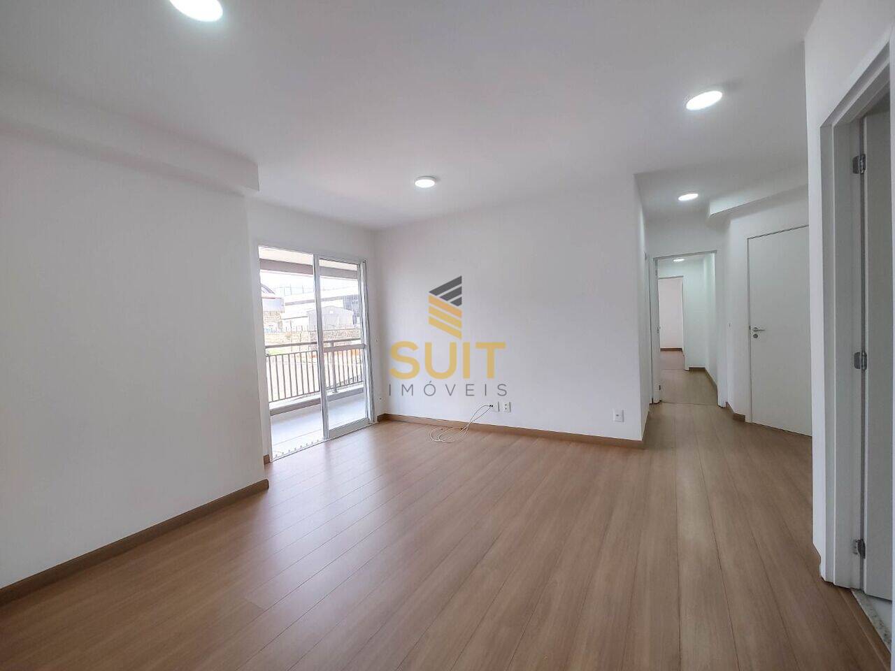 Apartamento Centro Comercial Jubran, Barueri - SP